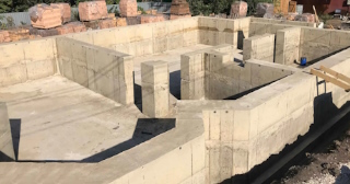 Фундамент с цокольным этажом под ключ заказать в Новоалтайске - фундамент цокольный этаж под ключ цена от 7234 руб за м2