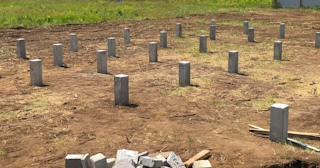 Фундамент на забивных жб сваях под ключ в Новоалтайске - фундамент из забивных железобетонных свай цена от 3152 руб/м2